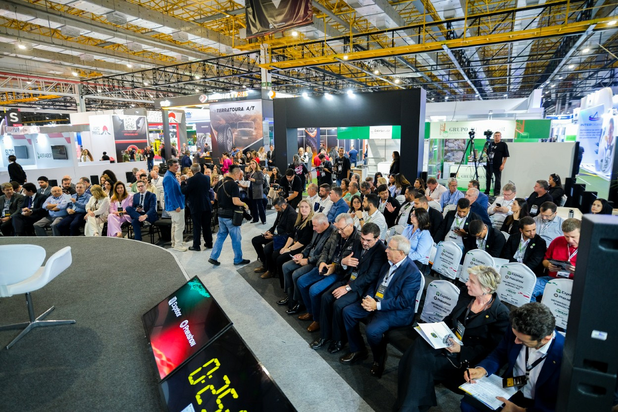 EXPOBOR 2026: por que avaliar fornecedores para indústria da borracha vai muito além do preço